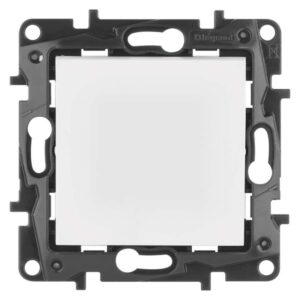 Legrand Nil. Step přepínač křížový č. 7
